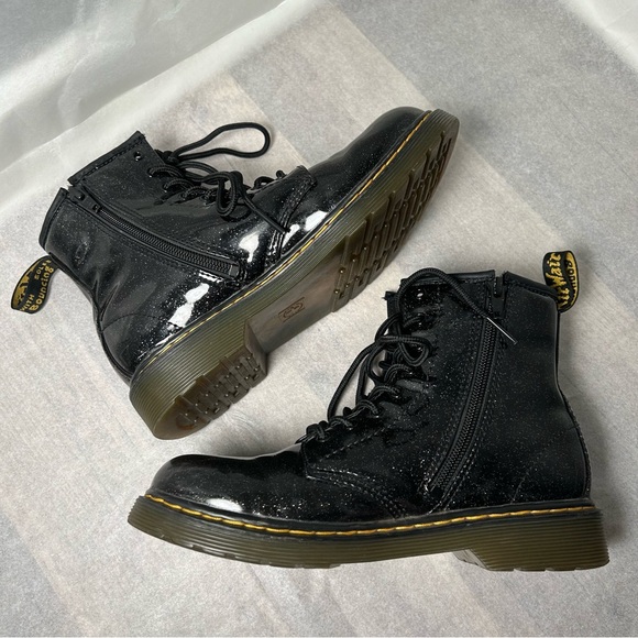 DR DOC MARTENS 1460J BLACK GLITTER COMBAT ANKLE BOOTS UNISEX US 4M 5W New Laces* - Picture 4 of 9